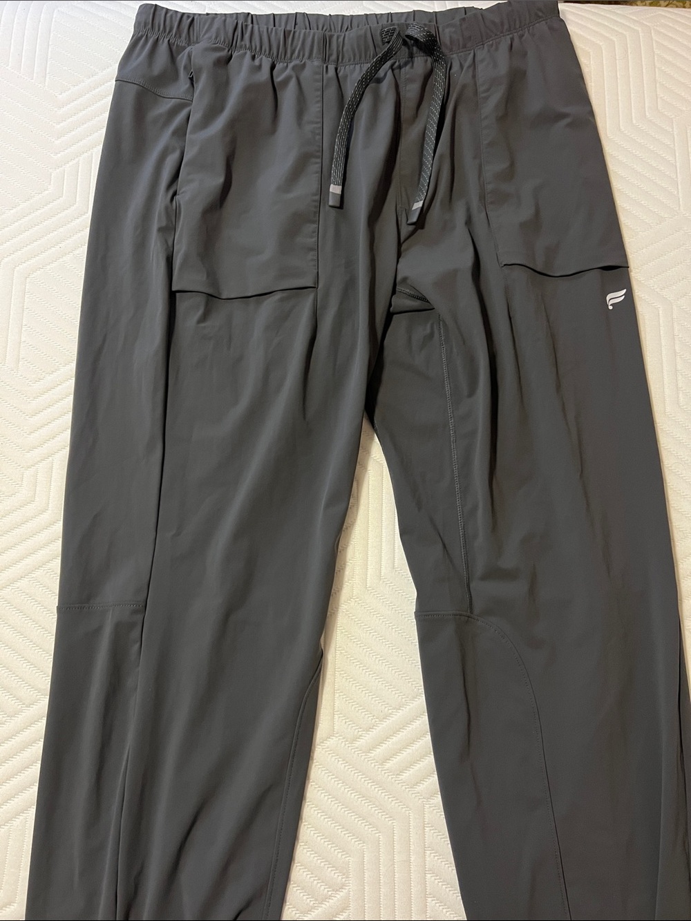 Fabletics Men's Black Active Drawstring Joggers